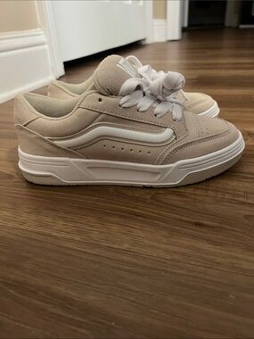 Women’s 6.5/Men’s 5 Vans Old Skool Beige Suede Sneakers with White Stripe